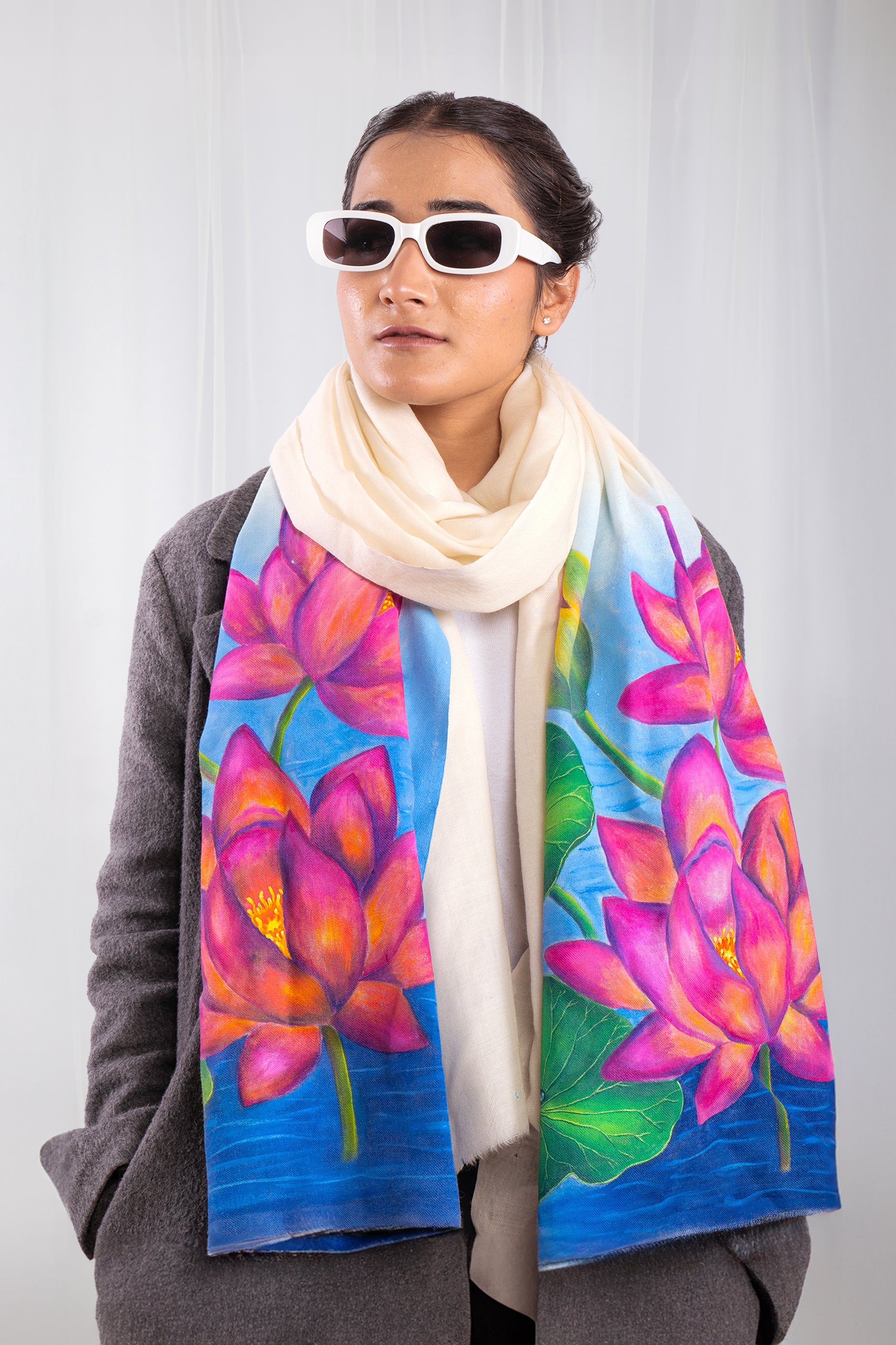 White Fine Wool Scarf - Blooming Lotus