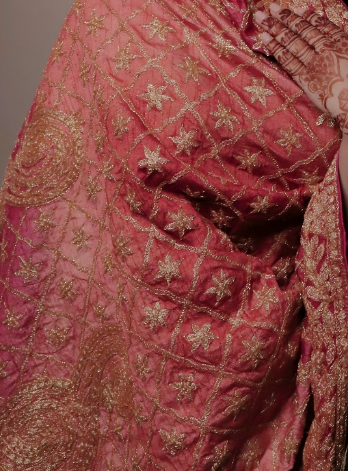 Pink Ombre Silk Odhani in Tilla Work