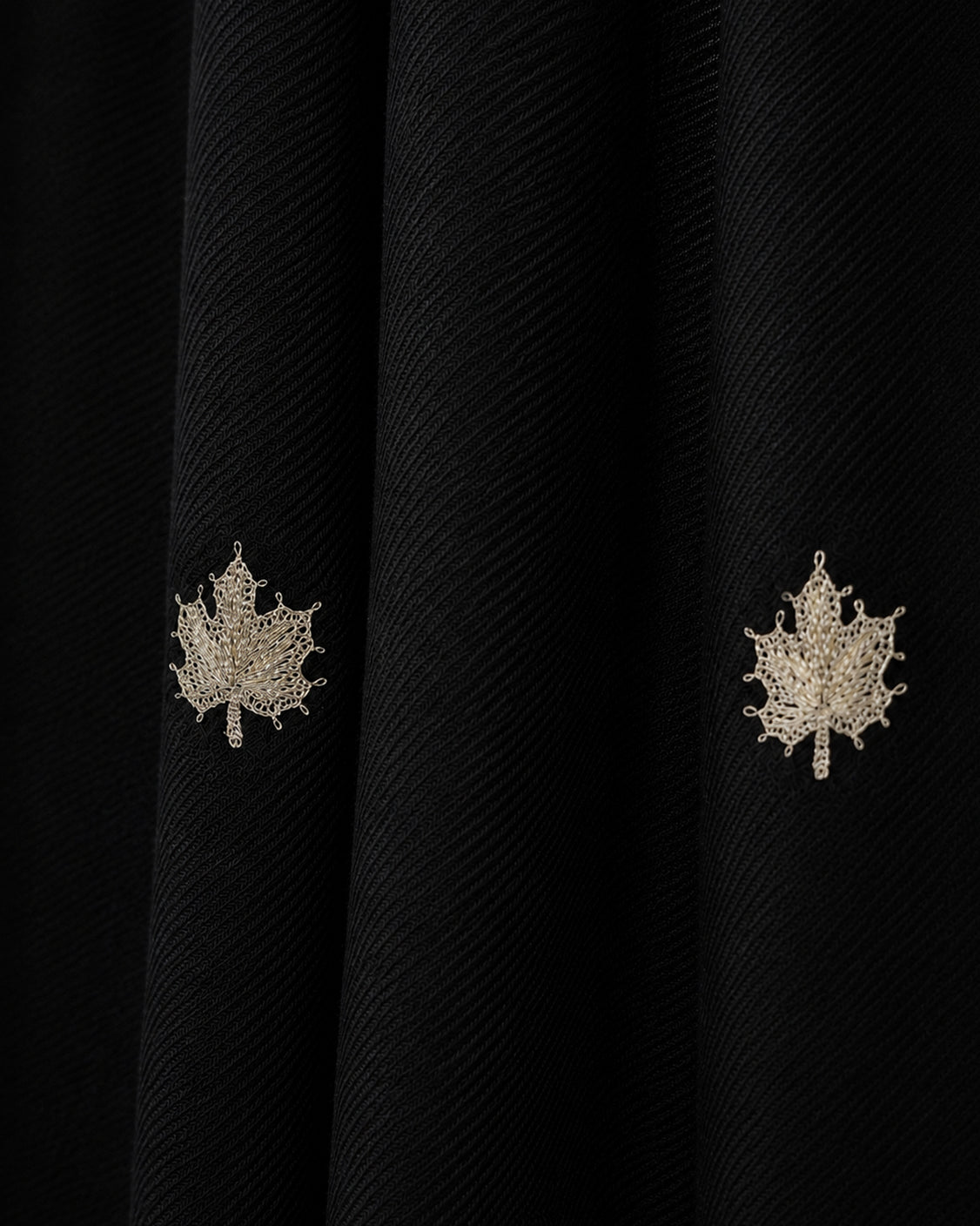 Black Chinar Patta Embroidered Pure Pashmina Scarf