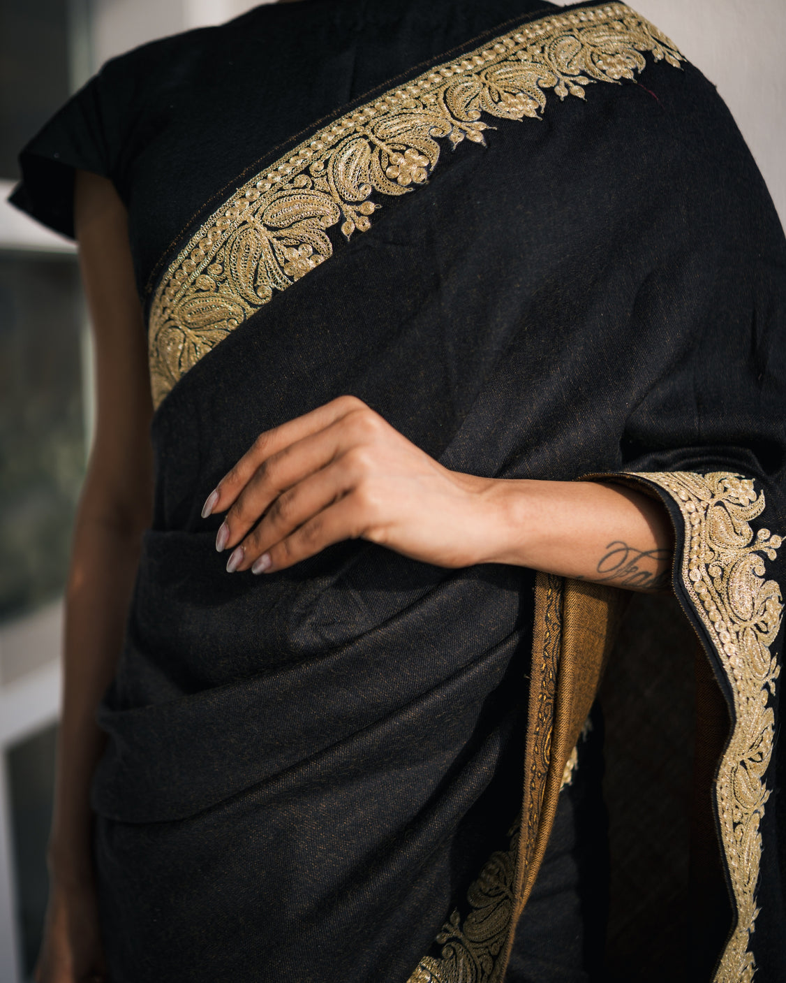 Ochre Black Reversible Embroidery & Handpainted Pashmina Saree