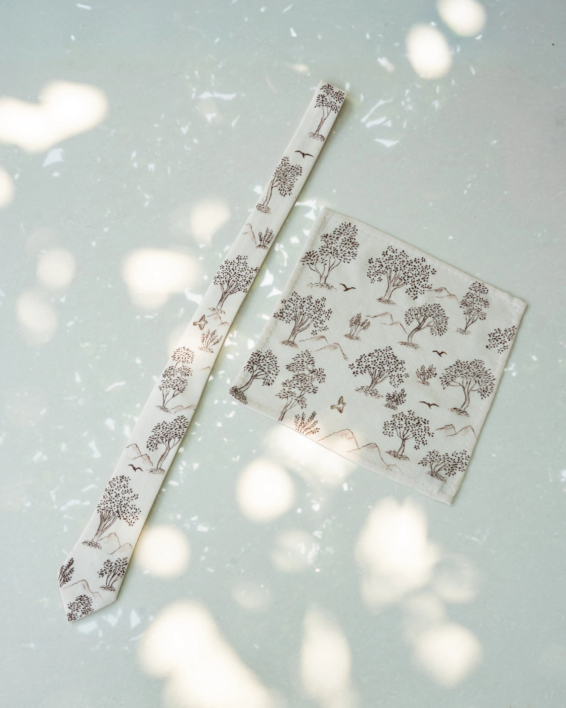 Off-White Pure Pashmina Handpainted Tie & Pocket Square Set
