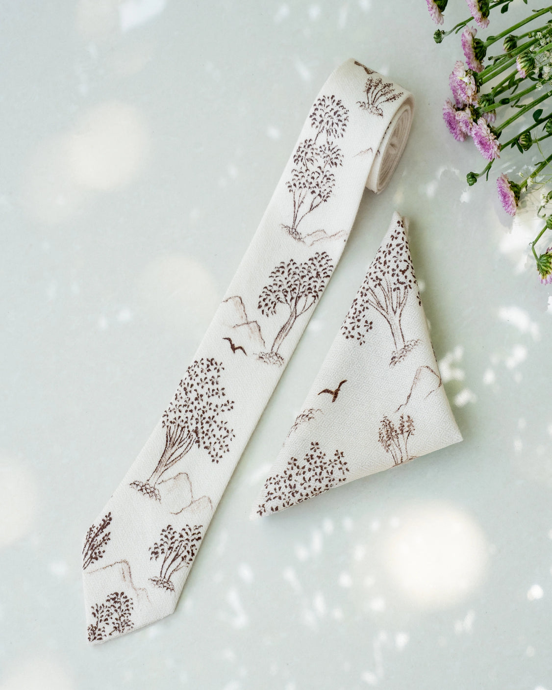 Off-White Pure Pashmina Handpainted Tie & Pocket Square Set