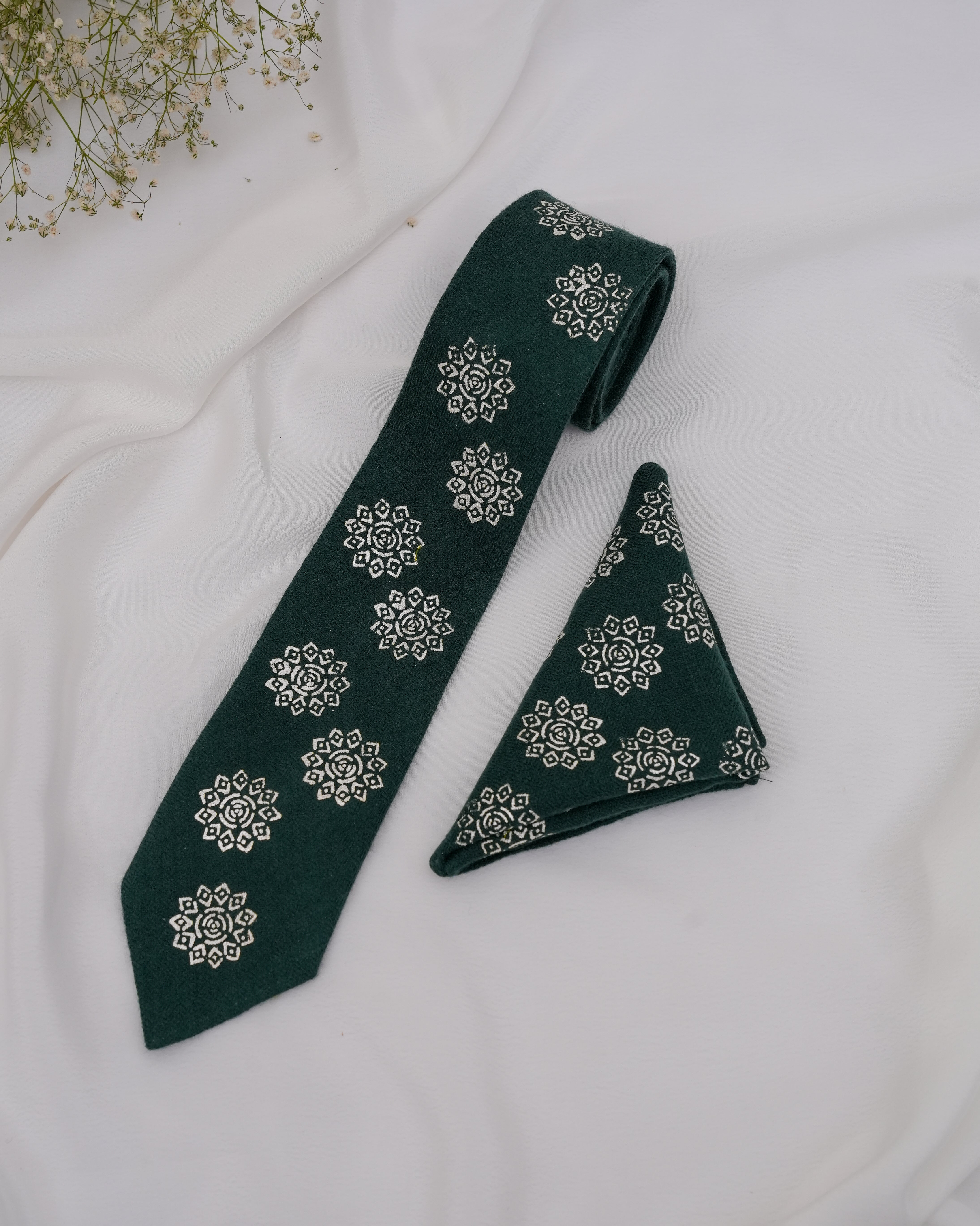 Pure Pashmina Green Tie & Pocket Square