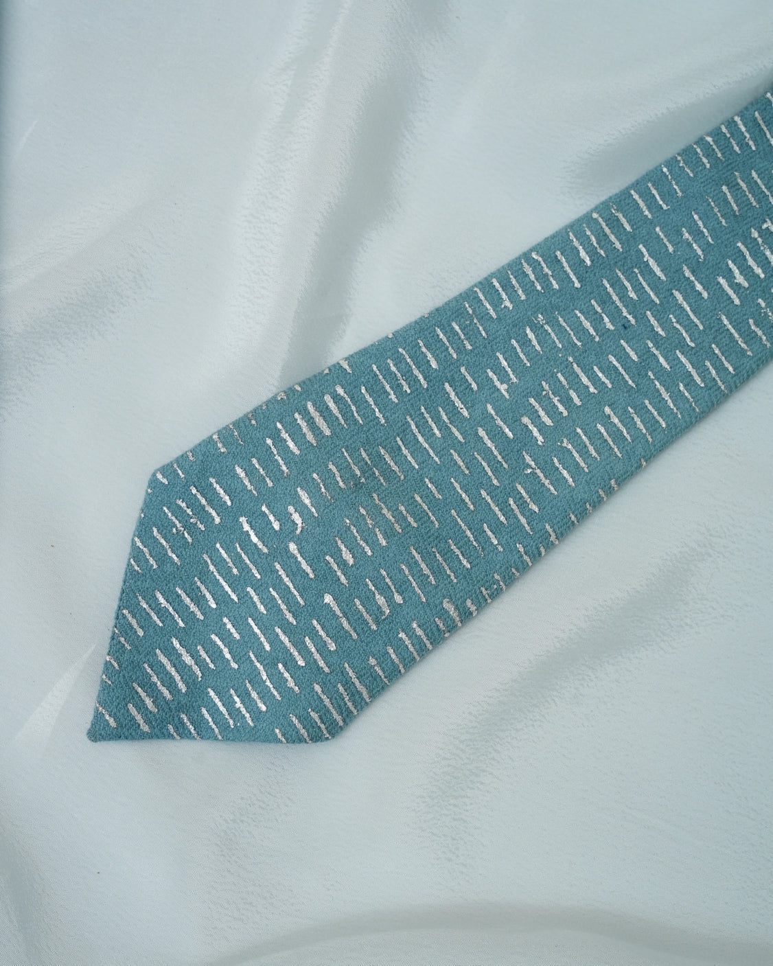 Pure Pashmina Ice Blue Tie & Pocket Square Set
