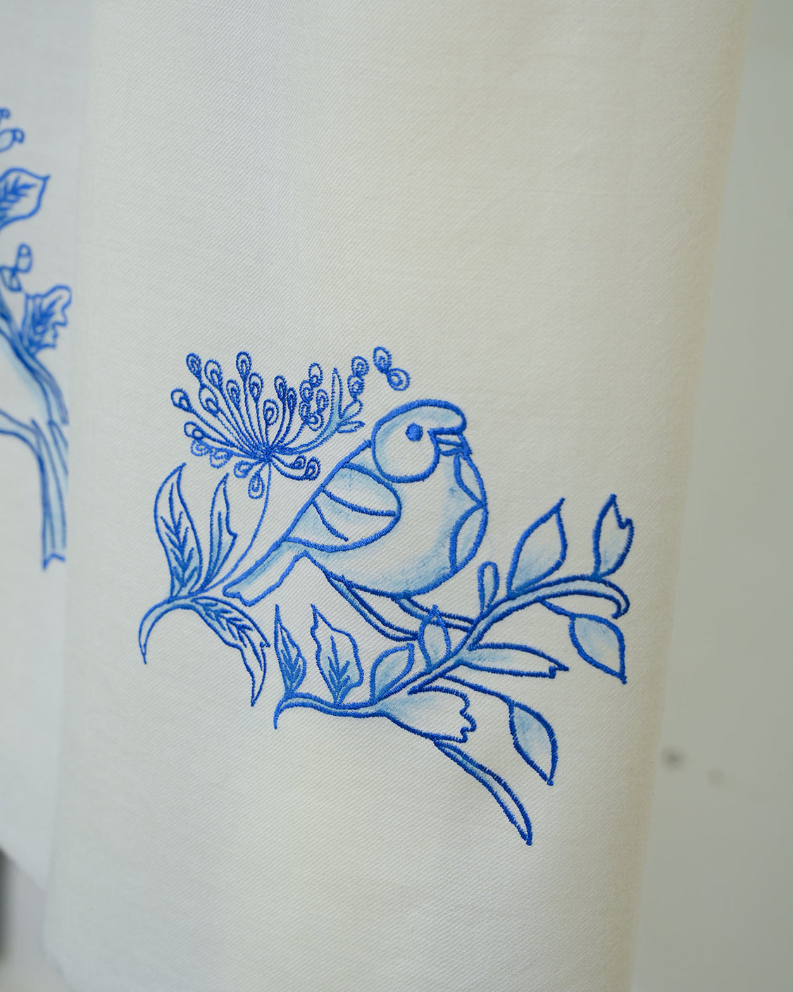 Off-White Fine Wool Handpainted & Embroidered Scarf - Birds on the Nest