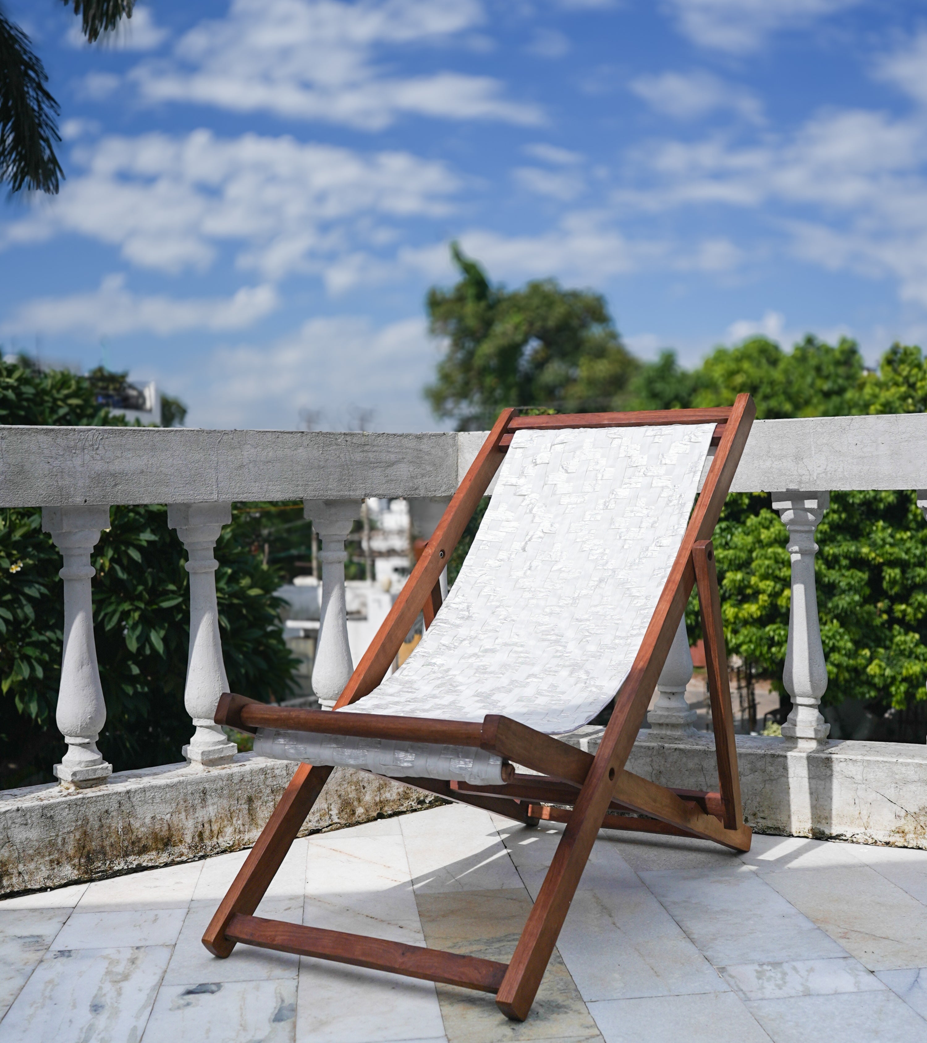 Chaired Boundaries